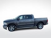 Thumbnail of 2016 Brilliant Black Crystal Pearlcoat RAM 1500