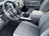 Thumbnail of 2016 Brilliant Black Crystal Pearlcoat RAM 1500