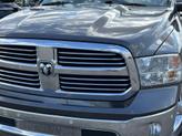 Thumbnail of 2016 Brilliant Black Crystal Pearlcoat RAM 1500