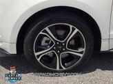 Thumbnail of 2021 White Ford Edge