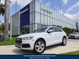 Photo of 2019 Glacier White Metallic Audi Q5