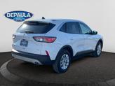 Thumbnail of 2021 Oxford White Ford Escape