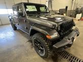 Thumbnail of 2025 Granite Crystal Clearcoat Metallic Jeep Gladiator