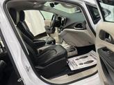 Thumbnail of 2022 Bright White Clearcoat Chrysler Pacifica