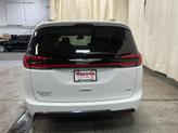Thumbnail of 2022 Bright White Clearcoat Chrysler Pacifica