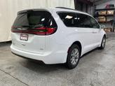 Thumbnail of 2022 Bright White Clearcoat Chrysler Pacifica