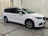 Thumbnail of 2022 Bright White Clearcoat Chrysler Pacifica