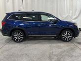 Thumbnail of 2022 Obsidian Blue Pearl Honda Pilot