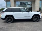 Thumbnail of 2025 Bright White Clearcoat Jeep Grand Cherokee