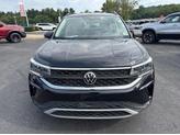 Thumbnail of 2022 Deep Black Pearl Effect Volkswagen Taos
