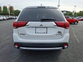 Thumbnail of 2017 Diamond White Pearl Mitsubishi Outlander