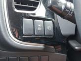 Thumbnail of 2017 Diamond White Pearl Mitsubishi Outlander