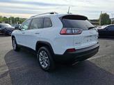 Thumbnail of 2021 Bright White Clearcoat Jeep Cherokee