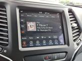 Thumbnail of 2022 Bright White Clearcoat Jeep Cherokee