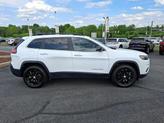 Thumbnail of 2022 Bright White Clearcoat Jeep Cherokee