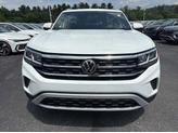 Thumbnail of 2022 Pure White Volkswagen Atlas Cross Sport
