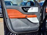 Thumbnail of 2025 Infinite Black Metallic Lincoln Aviator
