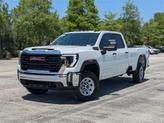 Photo of 2025 Summit White GMC Sierra 2500
