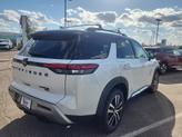 Thumbnail of 2025 White / Black Nissan Pathfinder