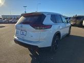 Thumbnail of 2025 Everest White Pearl Nissan Rogue