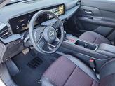 Thumbnail of 2025 Aspen White Tricoat/Super Black Nissan Kicks