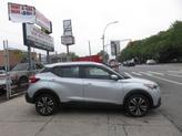 Thumbnail of 2019 Brilliant Silver Metallic Nissan Kicks