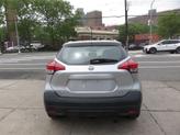 Thumbnail of 2019 Brilliant Silver Metallic Nissan Kicks