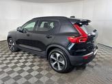 Thumbnail of 2024 Onyx Black Metallic Volvo XC40
