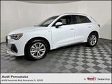 Photo of 2023 White Audi Q3