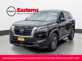 Photo of 2024 Black Nissan Pathfinder