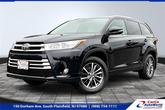 Photo of 2017 Black Toyota Highlander