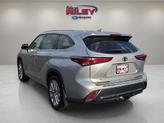 Thumbnail of 2022 Celestial Silver Metallic Toyota Highlander