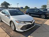 Thumbnail of 2018 Pearl Toyota Camry Hybrid