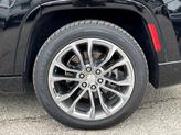 Thumbnail of 2022 Diamond Black Crystal Pearlcoat Jeep Grand Wagoneer