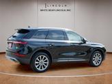 Thumbnail of 2022 Infinite Black Metallic Clearcoat Lincoln Corsair