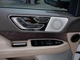 Thumbnail of 2023 Pristine White Metallic Tri-Coat Lincoln Navigator
