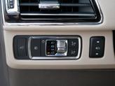 Thumbnail of 2023 Pristine White Metallic Tri-Coat Lincoln Navigator