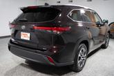 Thumbnail of 2022 Purple Toyota Highlander