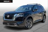 Photo of 2024 Super Black Nissan Pathfinder