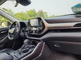 Thumbnail of 2020 Celestial Silver Toyota Highlander Hybrid