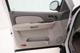 Thumbnail of 2007 Summit White Chevrolet Avalanche