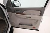 Thumbnail of 2007 Summit White Chevrolet Avalanche