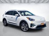 Thumbnail of 2022 Snow White Pearl Kia Niro EV