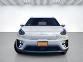 Thumbnail of 2022 Snow White Pearl Kia Niro EV