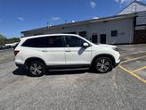 Thumbnail of 2018 White Honda Pilot