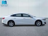 Thumbnail of 2024 Summit White Chevrolet Malibu