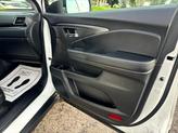Thumbnail of 2022 Platinum White Pearl Honda Pilot