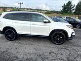 Thumbnail of 2022 Platinum White Pearl Honda Pilot