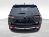Thumbnail of 2022 Diamond Black Crystal Pearlcoat Jeep Grand Cherokee