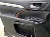 Thumbnail of 2014 Black Toyota Highlander